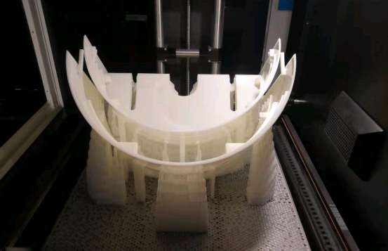 為什么要選擇SLA 3D打印機(jī)？使用SLA 3D打印機(jī)的好處有哪些？